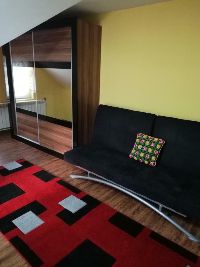 Pension, Camping&Biker Station zur Deutschen Eiche Ciocanesti Exterior foto